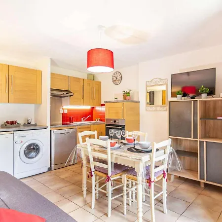 Daire Calme Avec Jardin Et Parking A - Fr-1-296-353 *